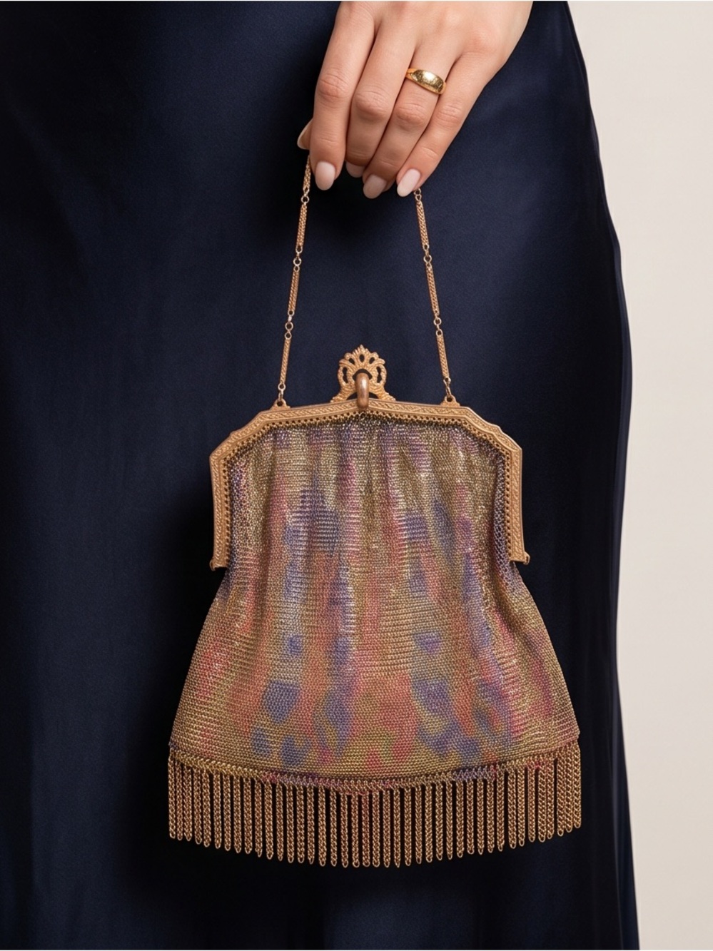 1920's Dresden Art Deco Hangbag, Enamel Fine Mesh, Gilded Frame